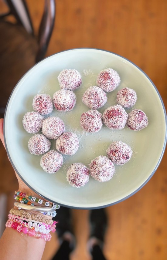 Berry bliss ball recipe